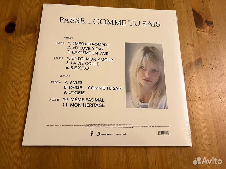Julia Passe. comme tu sais Mylene Farmer