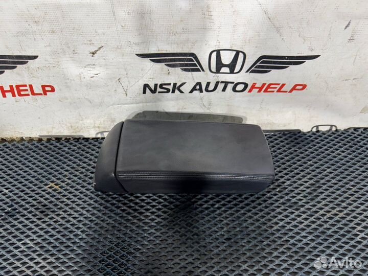 Подлокотник Honda Accord CL7 K20A 2006