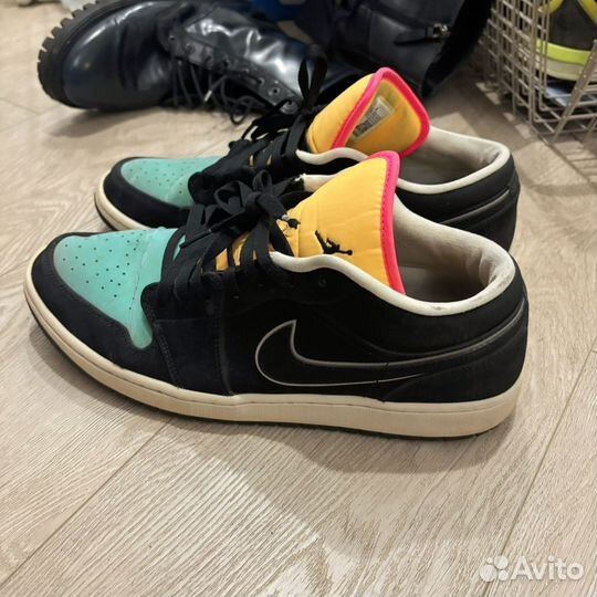 Nike Air Jordan 1 Low SE Aurora Green