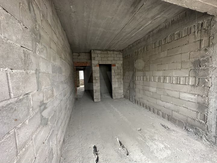 2-к. квартира, 77 м², 6/9 эт.