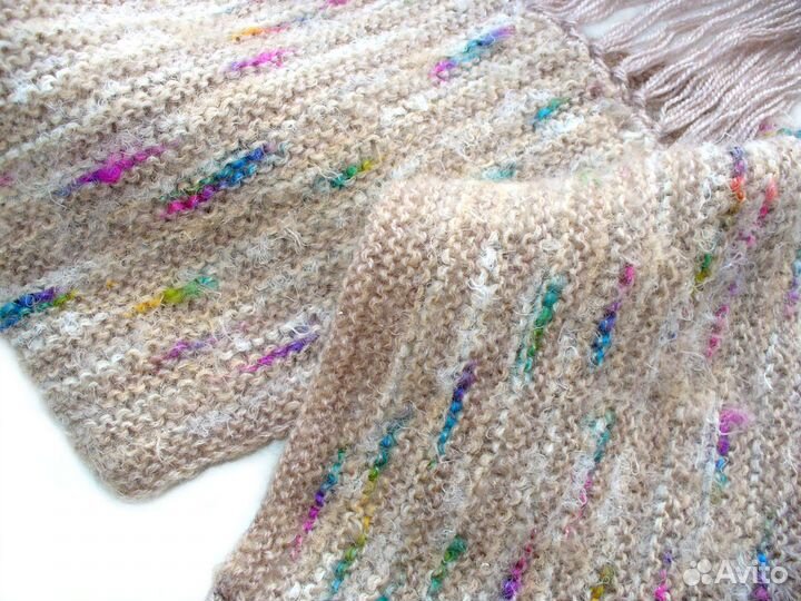 Вязаный шарф ручной работы бежевый