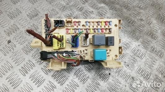 Блок предохранителей toyota avensis T25 (NDN02M101