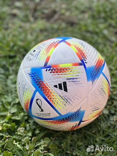 Футбольный мяч