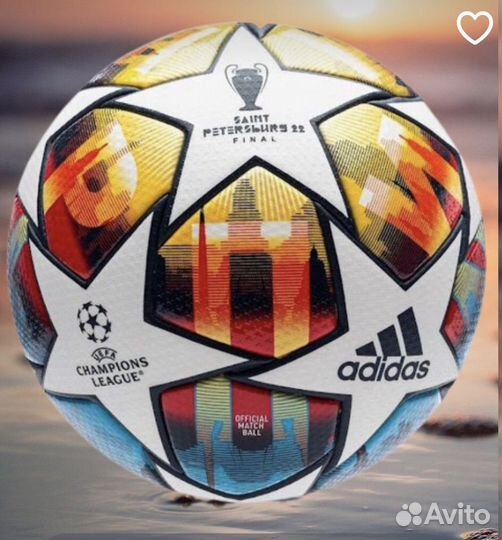 Футбольный мяч adidas