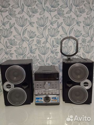 Музыкальный центр