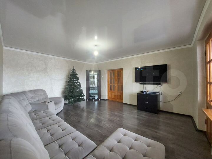 5-к. квартира, 200 м², 5/6 эт.