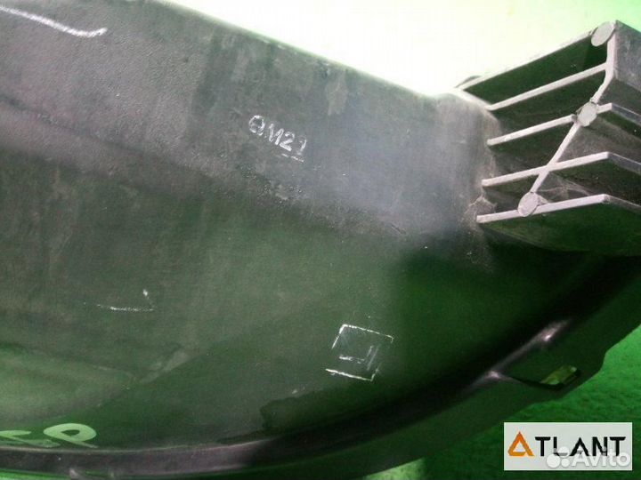 Фара правая mazda axela