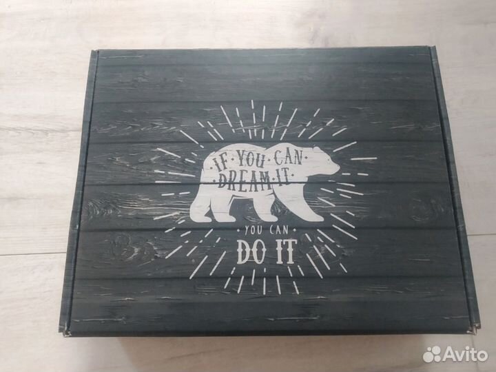 Набор подарочный мужской.Парфюмерная вода женская