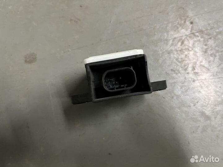 Датчик ускорения Nissan Qashqai J10 47931-JD00A