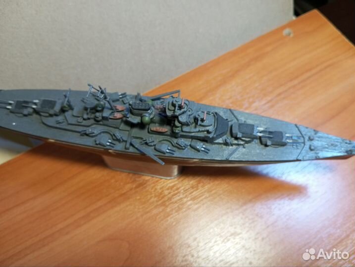 Модель знаменитого немецкого линкора Тирпиц