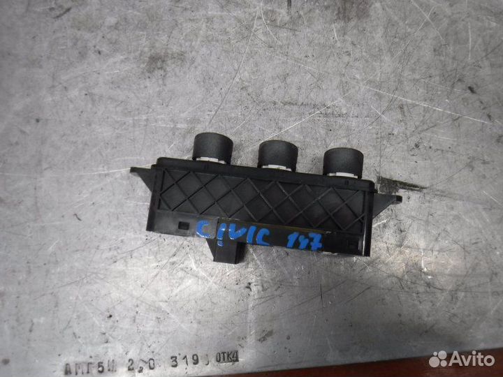 Блок кнопок Honda Civic D16V 2003
