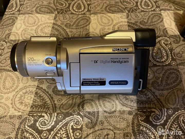 Видео камера Sony