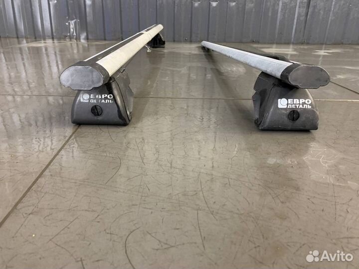 Рейлинги поперечные на крышу Toyota Rav4 б/у