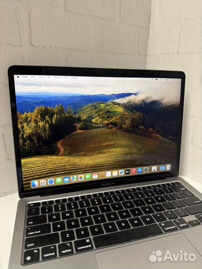 MacBook Air 13 M1 8/256 Space Gray