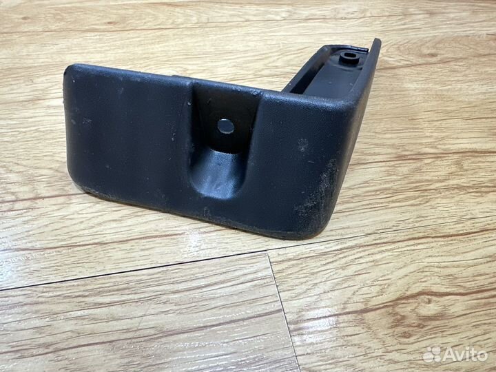 Брызговик Hyundai Solaris 2 задний правый