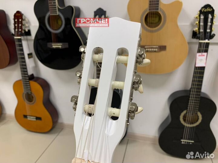 Классическая гитара (38) белая - новая