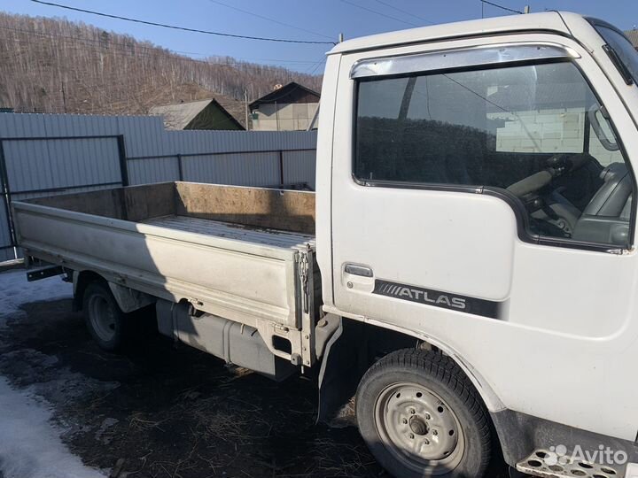 Nissan Atlas бортовой, 1998