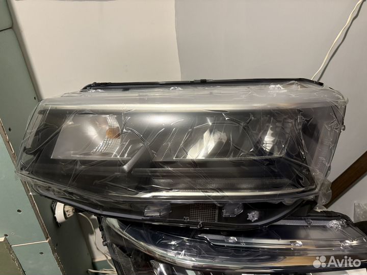 Комплект фар Volkswagen Taos