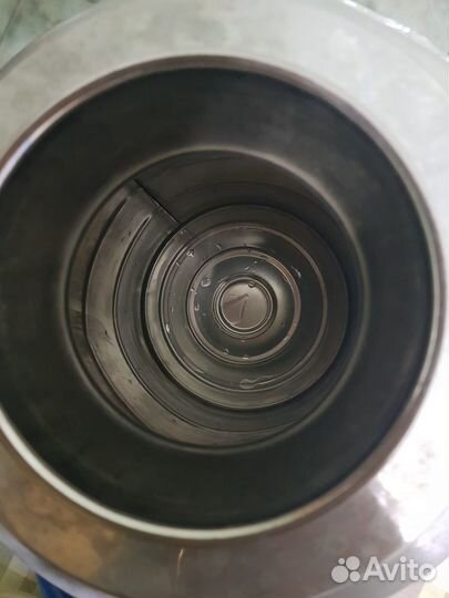 Продам термос 3 литра