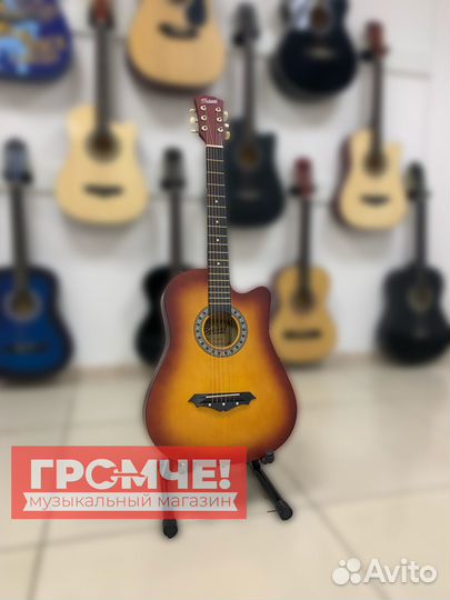 Гитара акустическая новая (в упаковке )