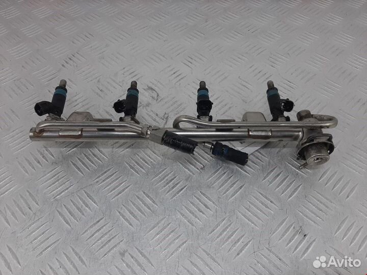 Форсунка Audi A4 B5 рест. 2001 06B133551K