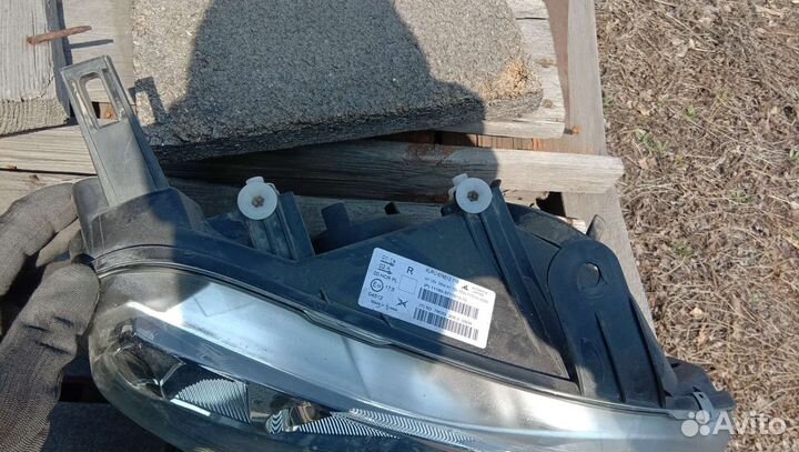 Фара передняя правая Калина 1