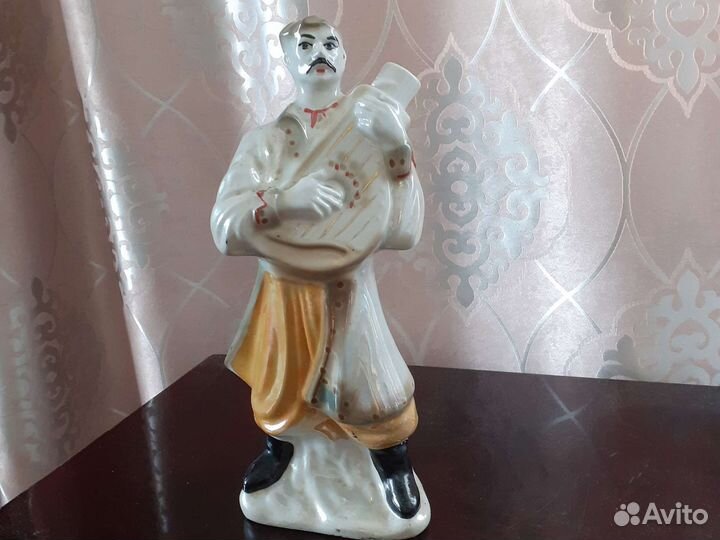 Статуэтка штоф