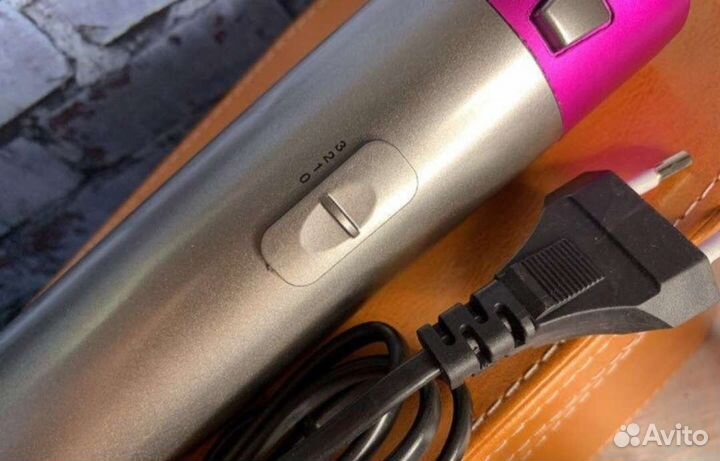 Стайлер фен Dyson в кейсе