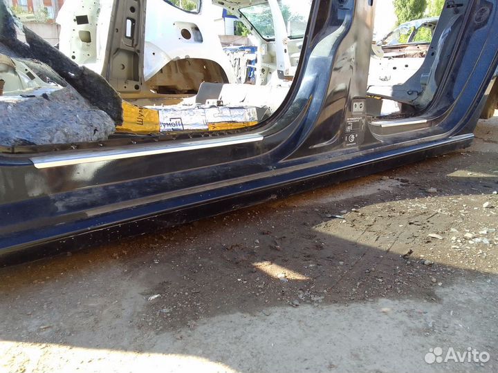 Порог Volkswagen polo 5 Лев