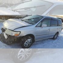 Nissan Бассара разбор