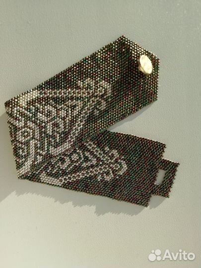 Браслет из бисера