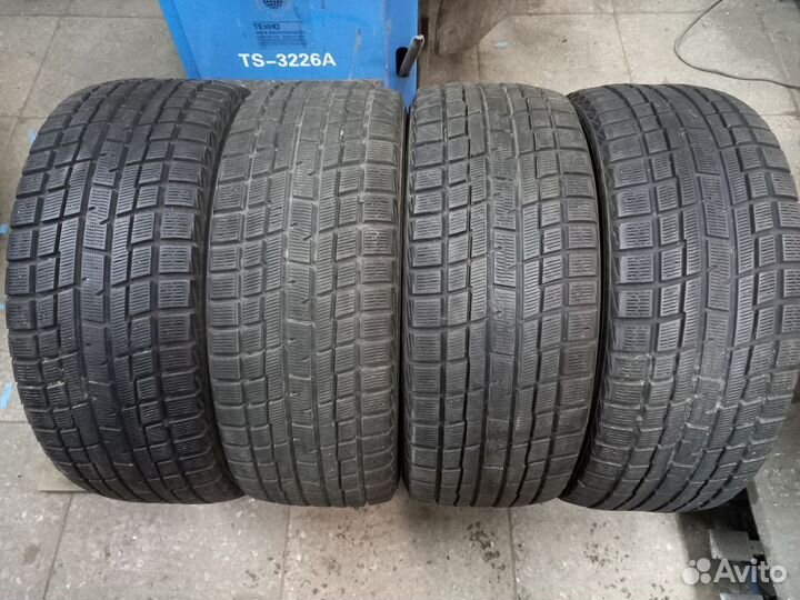 Yokohama Ice Guard IG30 215/45 R17 87Q