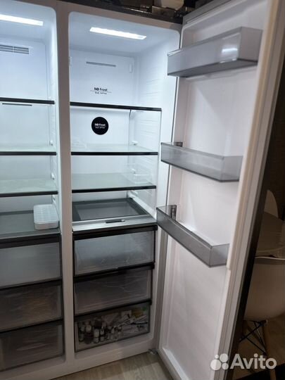 Холодильник новый