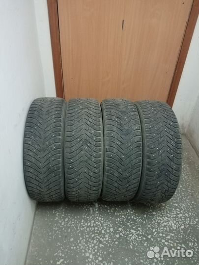 Nokian Tyres Hakkapeliitta 8 SUV 225/65 R17