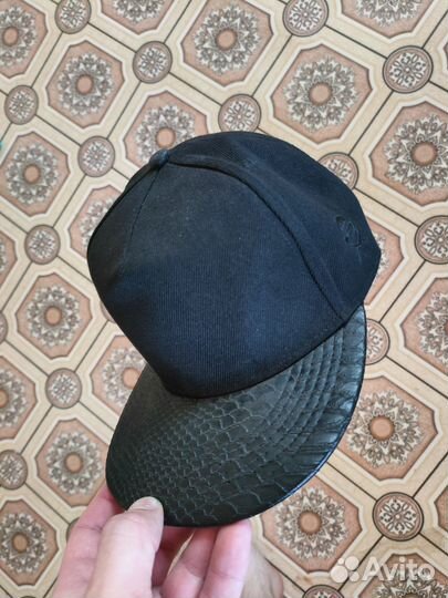 Мужская бейсболка