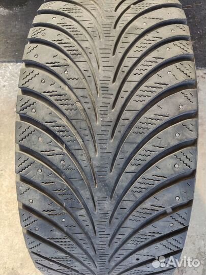 Goodyear UltraGrip Extreme 245/45 R18 96T