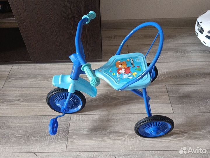 Детский трехколесный велосипед