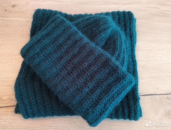 Комплект: шапка и снуд ручной вязки