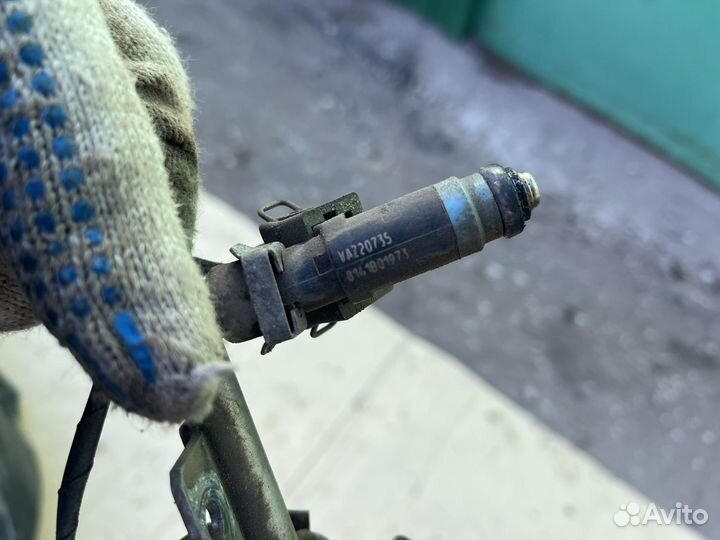 Рампа с форсунками ваз 2110 2112 2114 2115 Приора