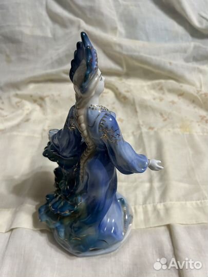 Статуэтка Хозяйка медной горы Гжель