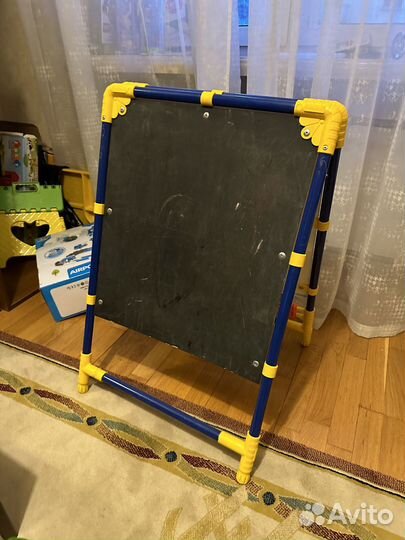 Детская доска -мольберт