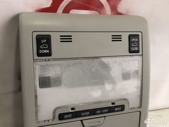 Toyota Land Cruiser 200 Плафон салонный