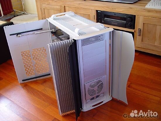 Олскульные Thermaltake TaiChш и Mozart TX