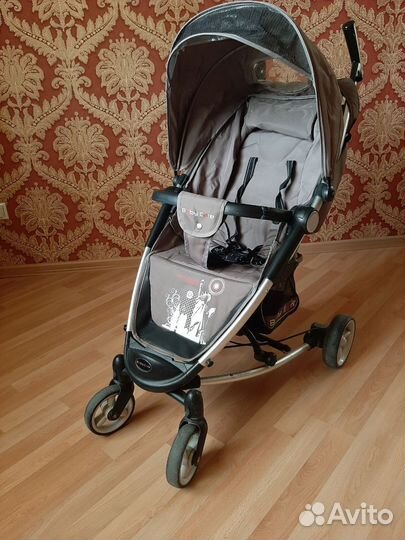 Продам детскую прогулочную коляску