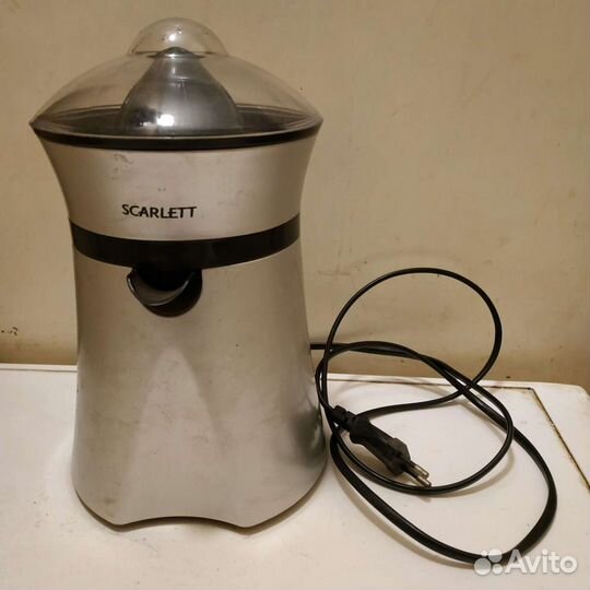 Соковыжималка Scarlett SC-1012