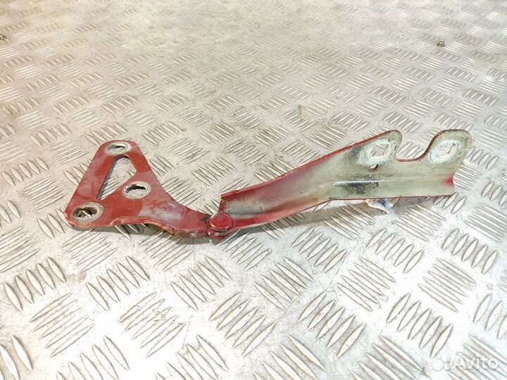 Петля капота правая Opel Astra H