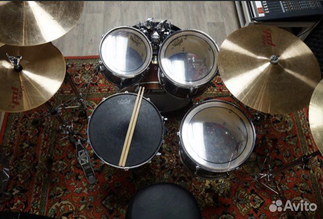 Уроки игры на барабанах в центре Москвы