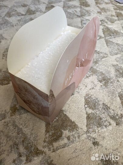 Картонные коробки для букетов