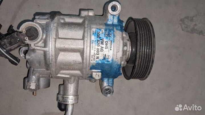 Компрессор кондиционера 5Q0820803M Volkswagen golf