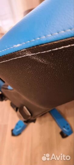 DXRacer Iron OH/IS11/NB